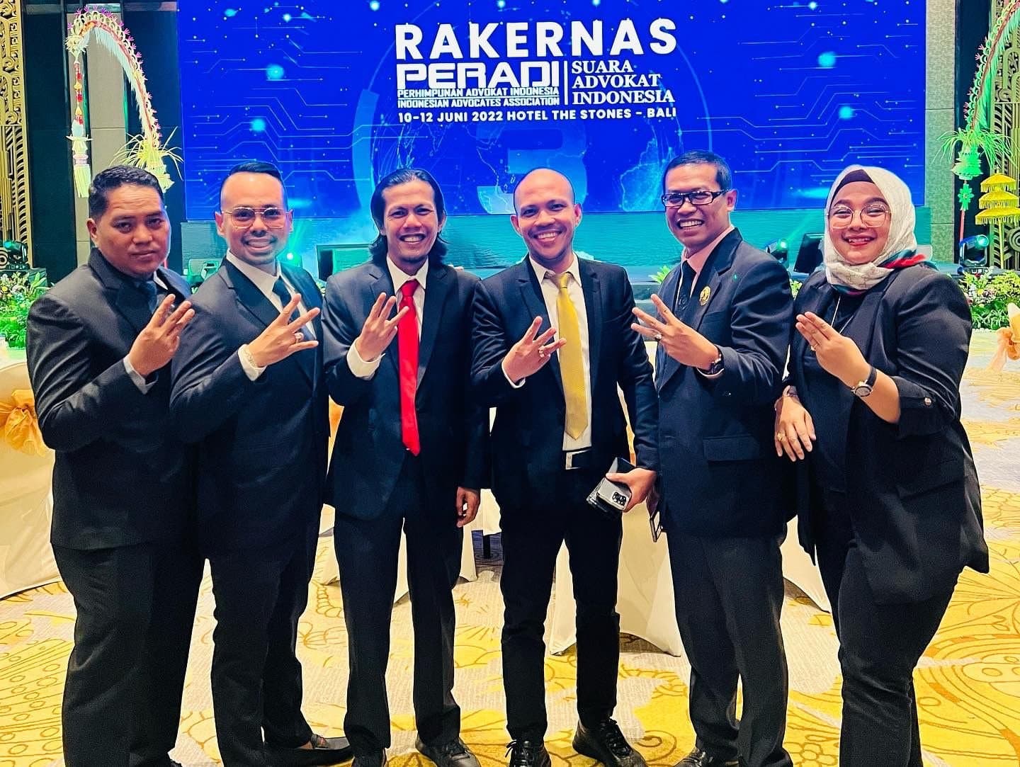 Solid, 15 Lawyer Peradi SAI Kutim Hadiri Rakernas III di Bali
