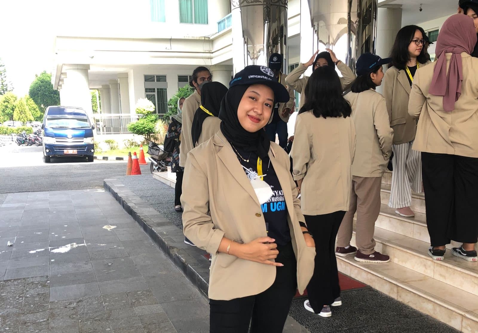 Anik, Mahasiswi UGM Bangga KKN Kutim