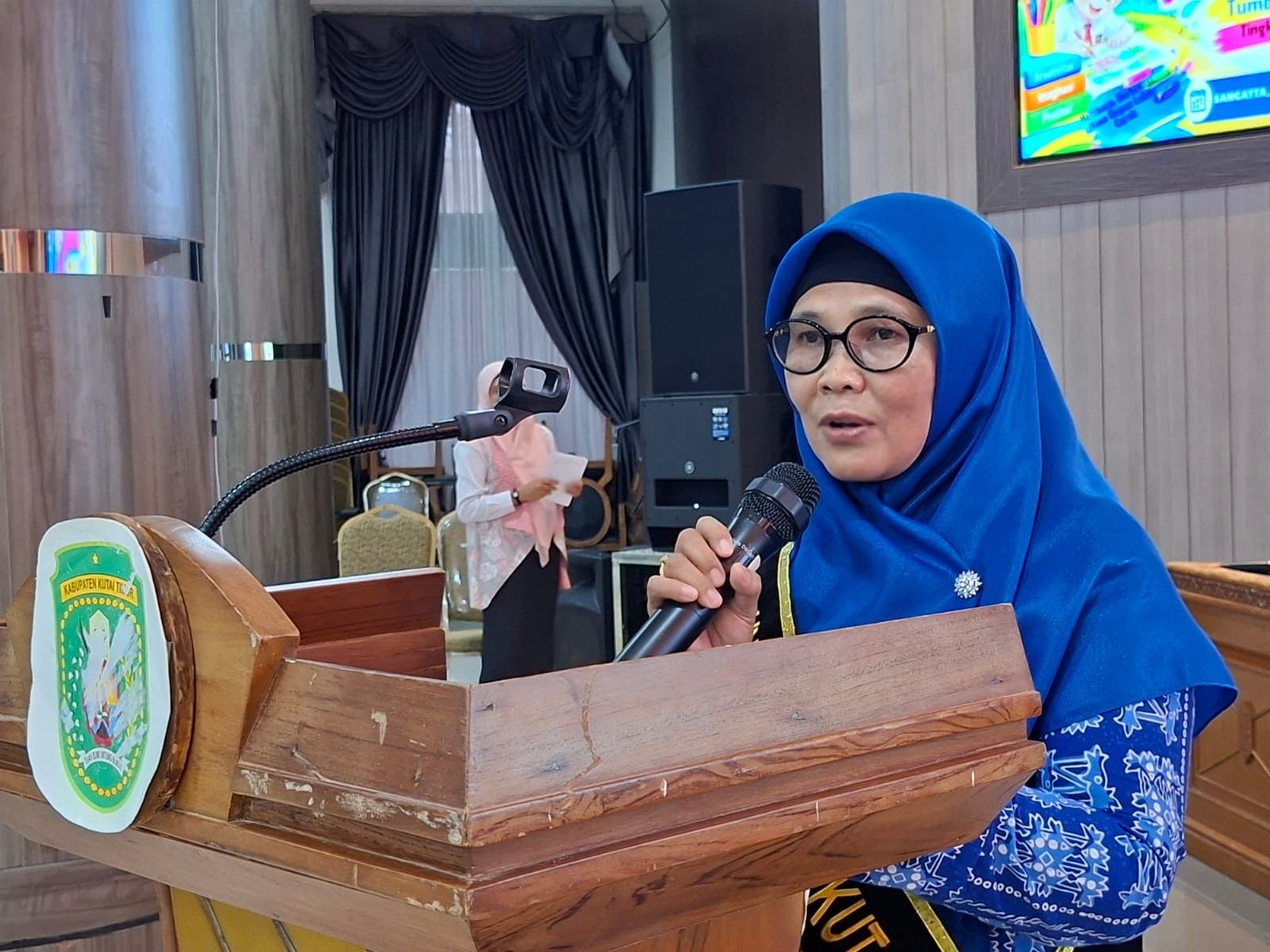 Siti Robiah Ajak Orang Tua Perluas Makna Literasi 