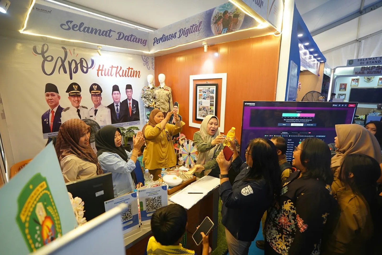 Kuis Berhadiah Ramaikan Stan Dinsos Kutim
