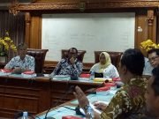 Pemkab Kutim Diskusi KEK MBTK bersama DPRD Kaltim