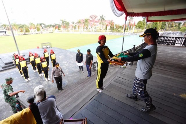 Fokus Kekompakan Gerakan Tangan dan Kaki - 36 Calon Paskibra Kutim Intensifkan Latihan2019-08-06 at 12.17 (2)