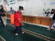 Cegah Covid-19, Ismu Monitoring Penyemprotan DesinfektanĀ