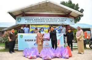 BUMDes Binaan PT KPC Bantu Sembako di Dua Puskesmas