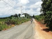 Jalan Desa Tanjung Labu-Rantau Makmur Ranpul Mulai “Dihitamkan” – Listrik, Air Bersih dan Internet Juga Sentuh Warga