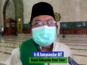 Bupati dan Wakil Bupati melaksanakan Sholat Jumat Berjamaah dengan Protokol Kesehatan