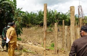 Jalan Penghubung Dua Desa di Kaliorang Segera Tersambung – Dikerjakan Gotong Royong Ratusan Personel Gabungan