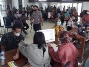 Ratusan Pegawai Kutim di Vaksinasi COVID-19 – Ada yang Menangis Hingga Pingsan Karena Trypanophobia