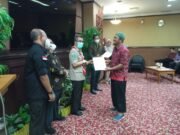 49 PNS Setkab Kutim Terima SK Kenaikan Pangkat – Ardiansyah: Meritokrasi Jadi Instrumen Ideal Manajemen ASN
