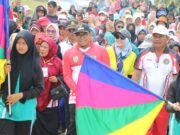 Wabup Kutim Jalan Santai Bersama Ribuan Warga Kaliorang