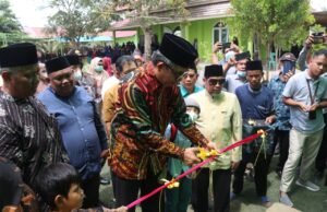 Resmikan Asrama Putri Ponpes Paqusatta, Ardiansyah Sumbang 200 Sak Semen
