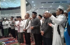 Puluhan Ribu Jemaah Hadiri Tabliq Akbar UAS di Kutim