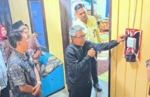 Listrik Desa Kolek di Sangkulirang Menyala 24 Jam – Diresmikan Bupati, Diharap Tingkatkan Kesejahteraan Masyarakat