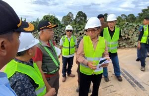 Ardiansyah Letakkan Batu Pertama Proyek Berbiaya Rp 89,9 Miliar – Peningkatan Jalan Ngayau Hingga Kilometer 1 Muara Ancalong