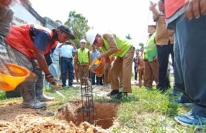 Di Beton, Jalan Penghubung Tiga Desa di Kongbeng Naik Kelas