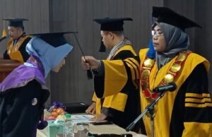 STAIS Kutim Wisuda 143 Mahasiswa, 5 Lulusan Terbaik Diberi Beasiswa ke S2
