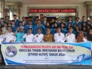 Bupati Kutim Lepas 53 Mahasiswa STIPER ke “Kampus Kehidupan”