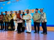 Batik Wakaroros dan Kampung KB Kutim Menyita Perhatian di Harganas Kaltim