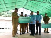 Dukung Pemkab Kutim, Indexim Serahkan Bantuan Air Bersih Desa Baay dan Pengadan